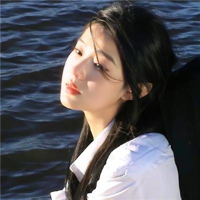 一个人的皮影戏